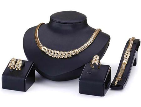 4-dielny set šperkov Daphne (náhrdelník, náramok, náušnice, prsteň)
