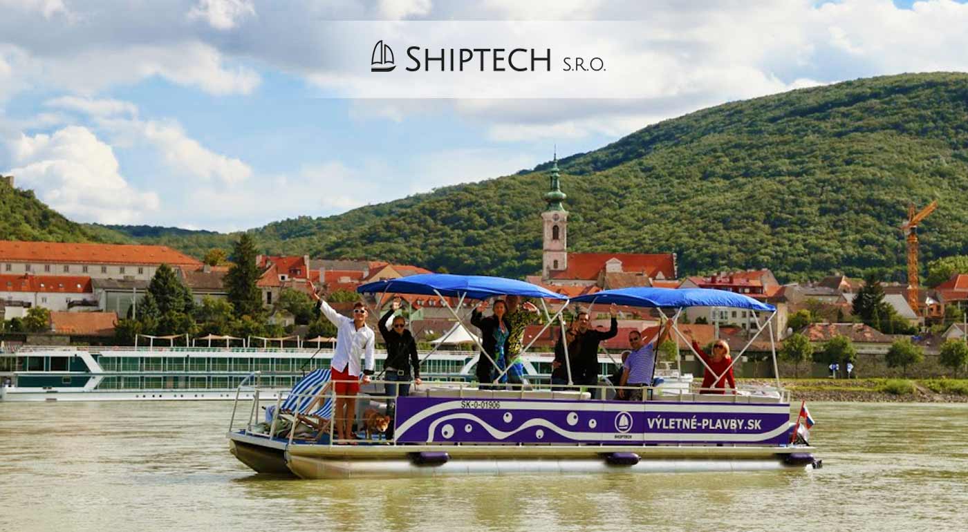 Prebrázdite Dunaj počas hodinovej plavby výletnou loďou
