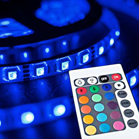 Farebný 5-metrový LED pás s diaľkovým ovládaním