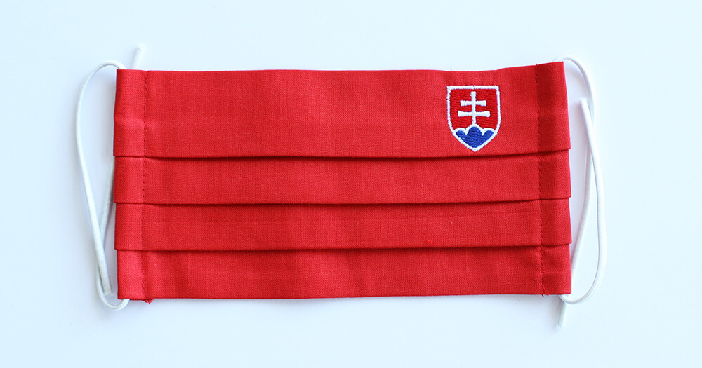 Rúško obdĺžnikové so slovenským znakom - červené