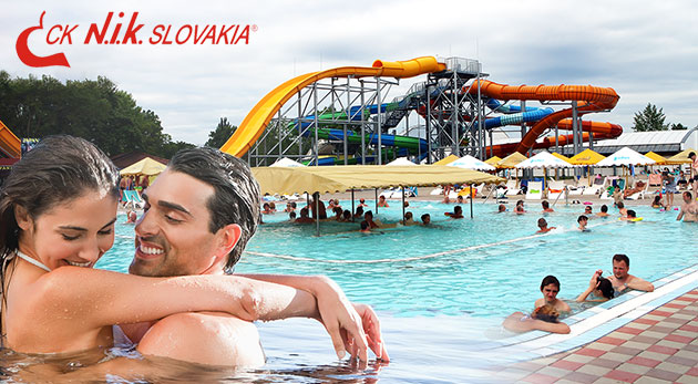 Letný pobyt na 4 alebo 5 dní pre 4 osoby v areáli termálneho kúpaliska Vadaš Štúrovo so vstupmi do bazénov zdarma. NOVÉ prázdninové TERMÍNY!