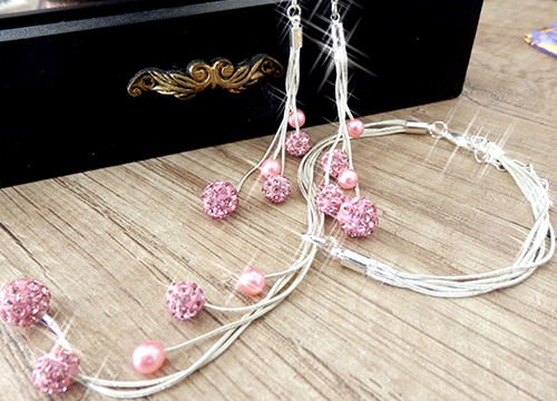 Set šperkov - visiace náušnice, náramok a náhrdelník, farba ružová